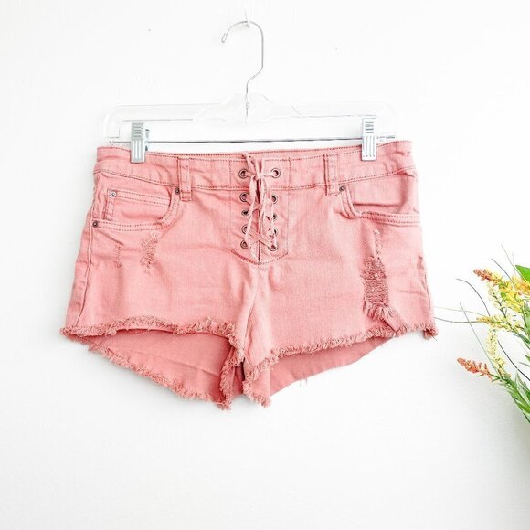 ☀️ BILLABONG Dusty Rose Lace Up Shorts Distress 26 Boho Cute Denim Cut Offs - Picture 2 of 5